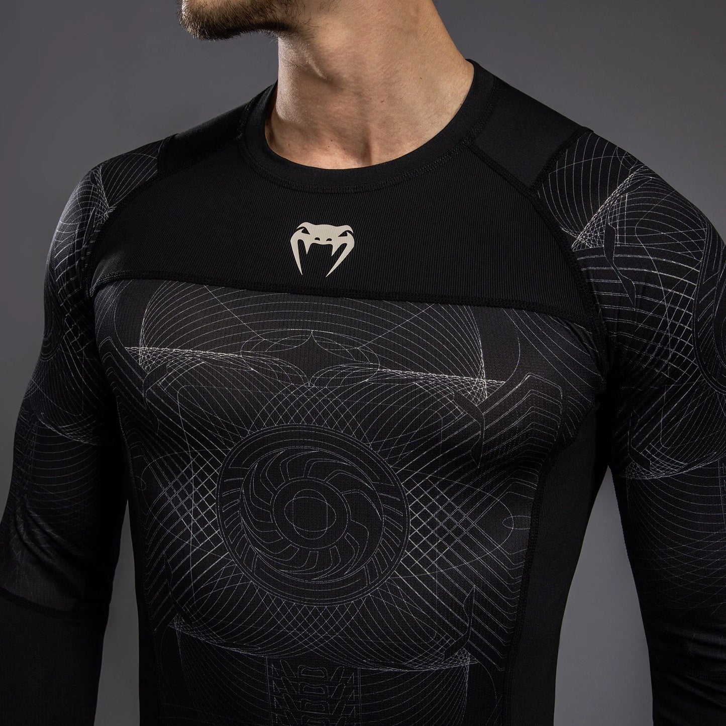 Camiseta de manga larga para hombre - Negro intenso/Arena desértica Venum G-Fit Air