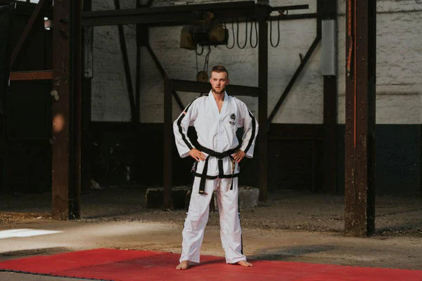 Uniforme de instructor de Taekwon-Do TOP TEN ITF - Dobok Diamant (4º - 6º Dan)