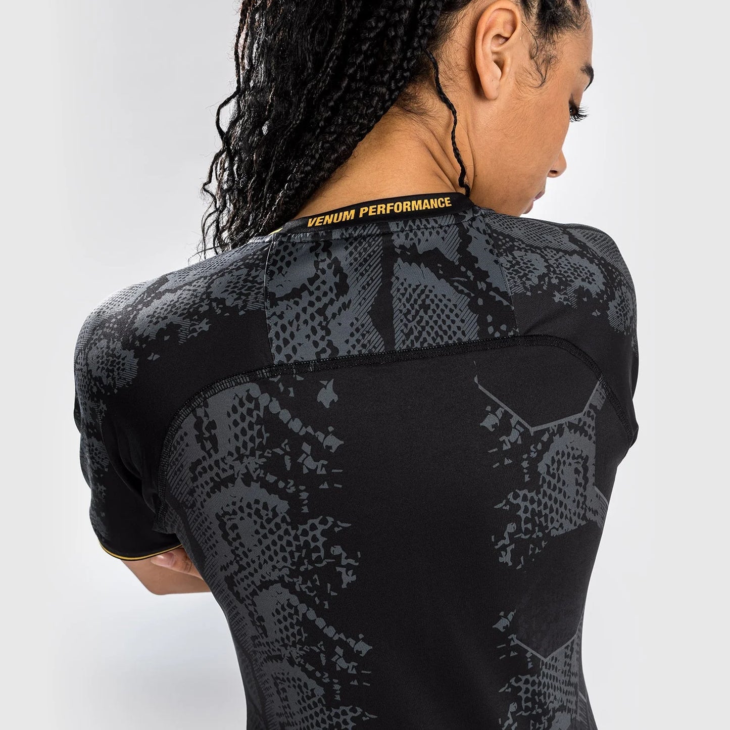 UFC Adrenaline de Venum Authentic Fight Night Camiseta personalizada de mujer