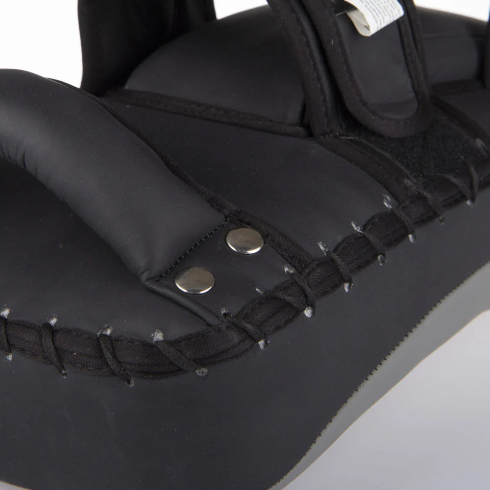 Almohadillas de combate tailandesas, color gris