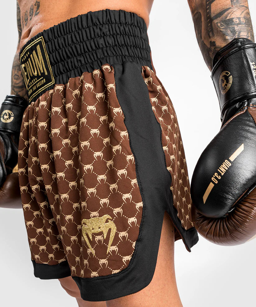 Pantalones cortos de boxeo Venum Monogram - Negro/Marrón