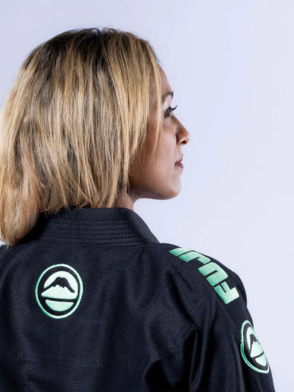 Kimono de BJJ Baseline 2.0 Slim Fit para mujer, color negro menta