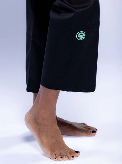 Kimono de BJJ Baseline 2.0 Slim Fit para mujer, color negro menta