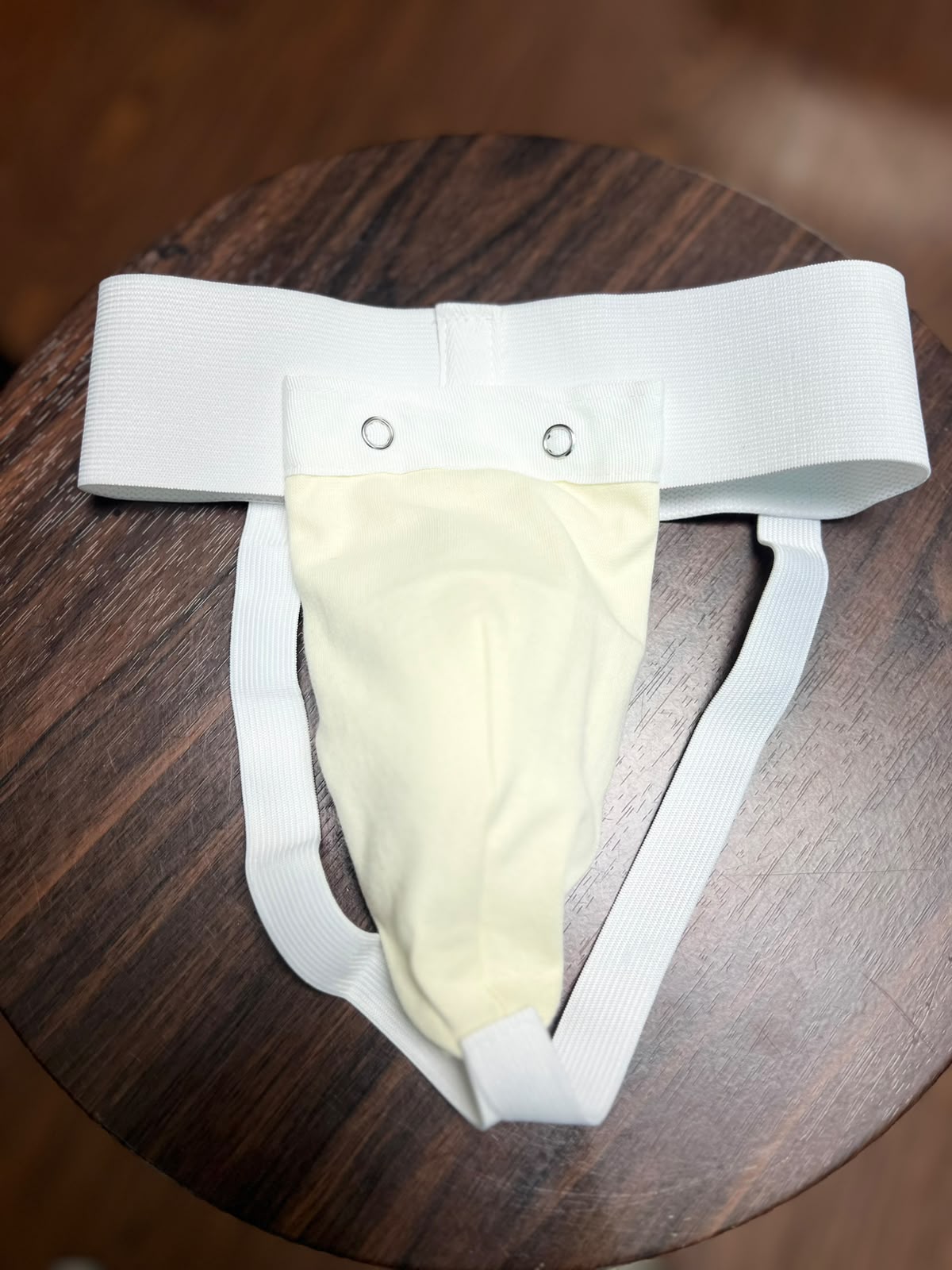 copa genital bitten