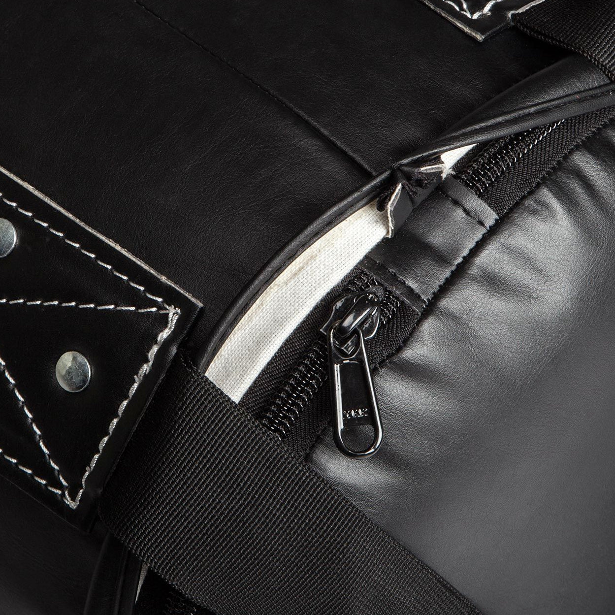 Venum Challenger Saco de Boxeo (gancho incluido) - Negro/Blanco