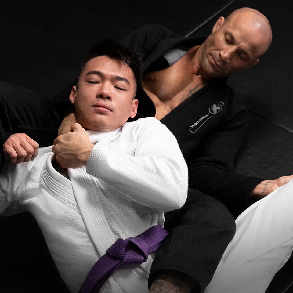 Gi de jiu-jitsu con Tejido Esencial Gold de Hayabusa
